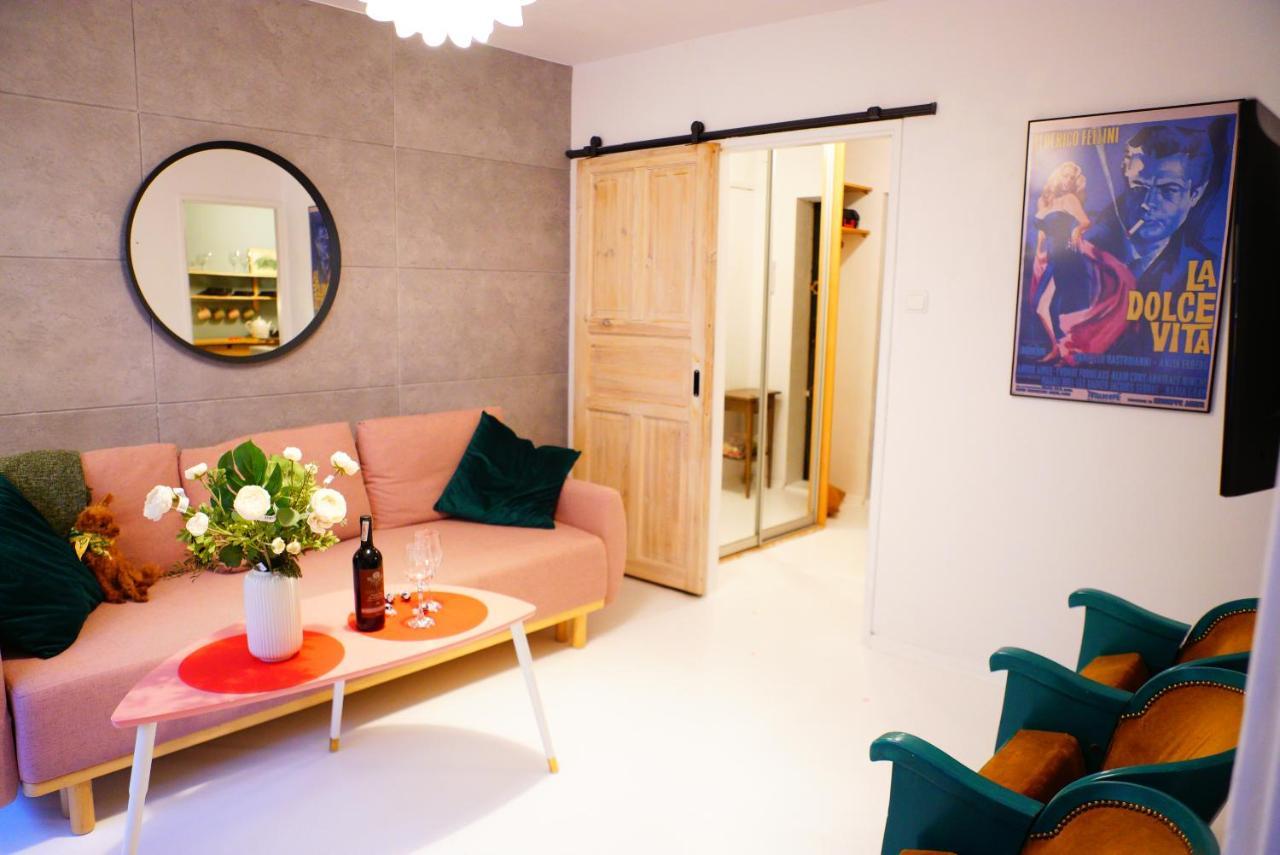 Cinema Apartment Kinowa Варшава Экстерьер фото